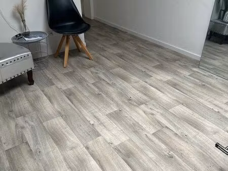 bureau à louer de 20m2 + petite réserve