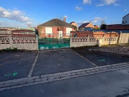 pavillon individuel a rénover rare sur le secteur