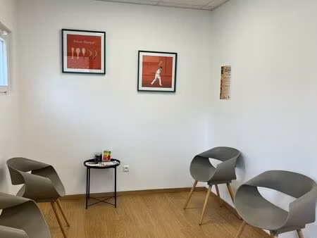 bureau 14 m2 à louer dans centre de santé