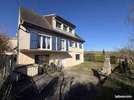 maison 6 pièces 145 m²