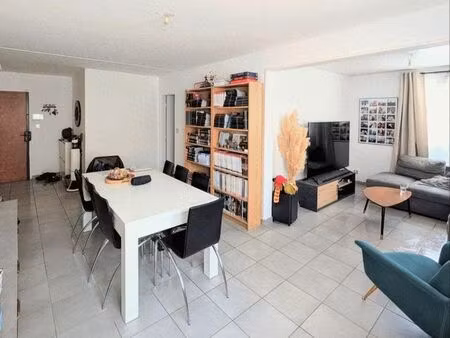 t4 lumineux 80 m² – balcon  garage  parking – ascenseur- résidence du parc montaud