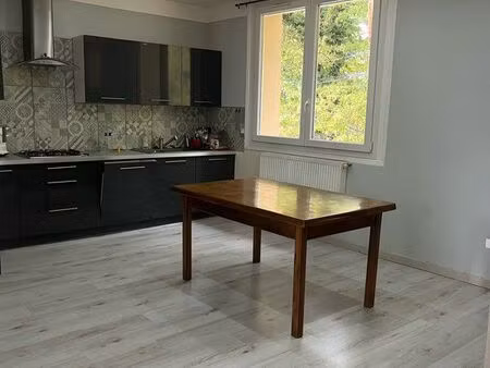 maison de ville rénovée à neuf