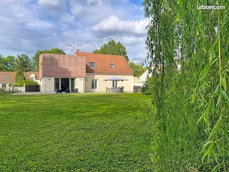 maison 7 pièces 210 m²
