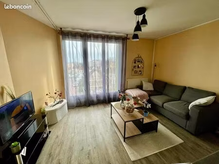 appartement 3 pièces 50 m²