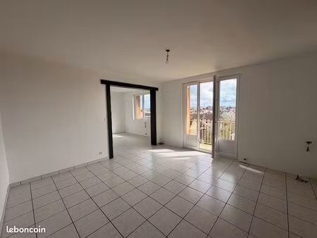 t4 de 86 m² avec balcon  cave et garage – idéal investisseur ou résidence principale