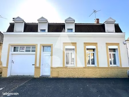 maison 6 pièces 130 m²