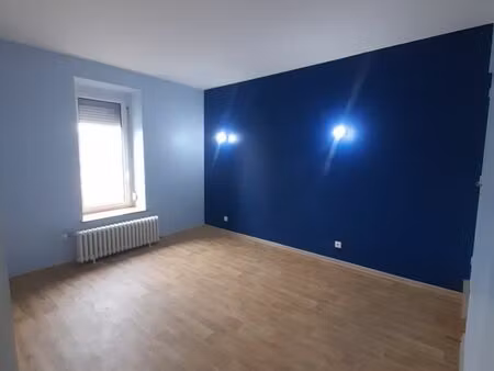 maison avec garage rue calme