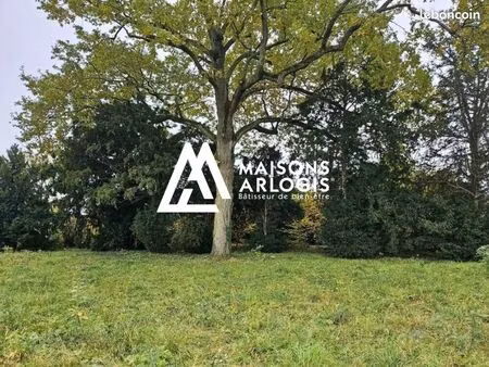 terrain 319 m² ares