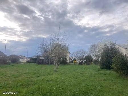 grand terrain à bâtir - imphy