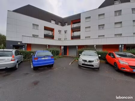 local professionnel ou à usage de bureau