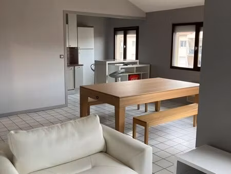 appartement familial en duplex avec mezzanine et garages  5 pièces  105 22 m2