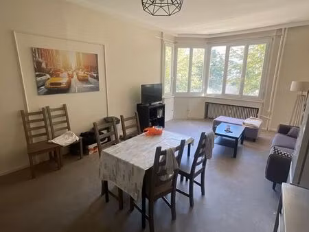 appartement 6 pièces 158 m²