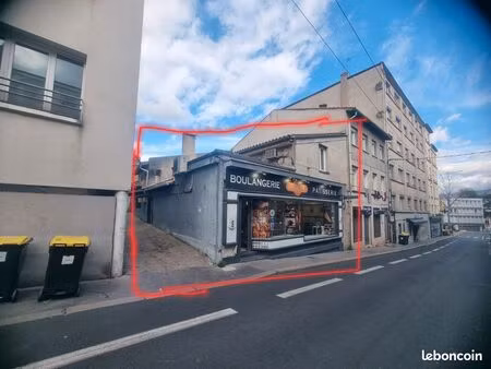 à vendre – grande propriété avec fort potentiel résidentiel et commercial