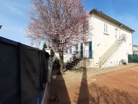 maison- 120 m2 habitable - 6 pièces