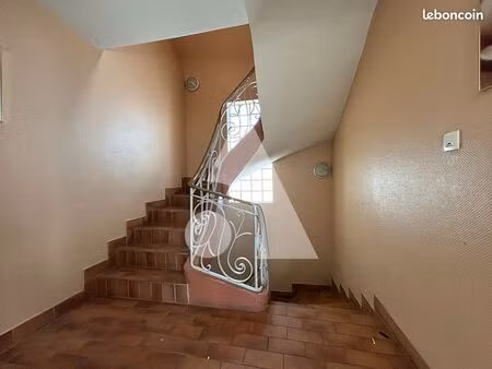 immeuble 250 m² lanester