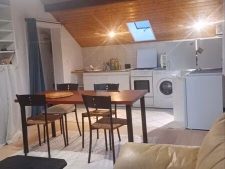 studio meublé à louer 40 m²