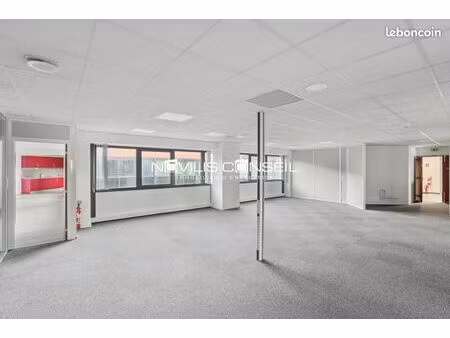 bureaux 379 m² labege