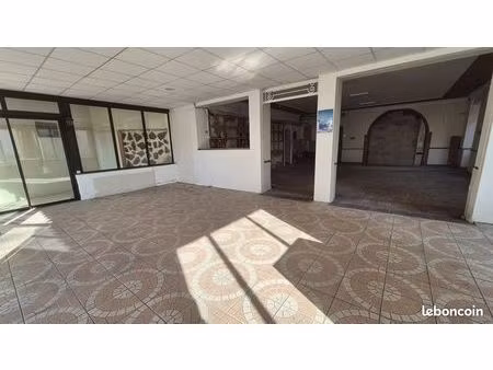 appartement 3 pièces 130 m²