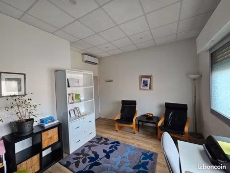 a louer bureau 14 m2