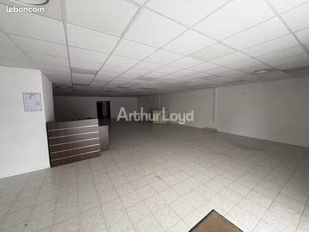 local commercial 189 m²