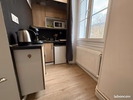 studio 1 pièce 22 m²