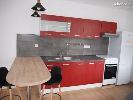 t2 bis duplex plein centre ville