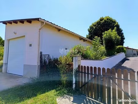 parking/box 816 m² lamontgie