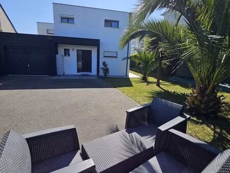 maison 7 pièces 169 m²