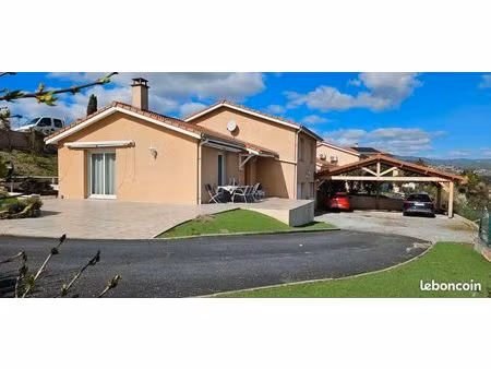 maison 110 m² – vue dégagée – terrain 1500 m² – garage 30 m² – secteur calme