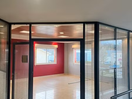 bureau 31 m² – centre d’affaires saint-jean-de-bournay avec parking