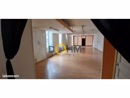 maison 3 pièces 500 m²