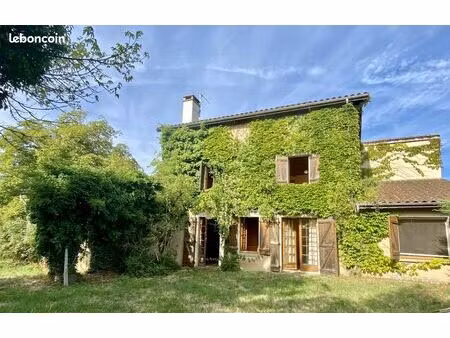 maison 6 pièces 345 m²