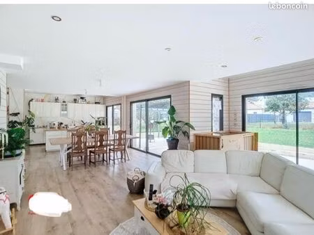 maison familiale 161 m² – terrain 750 m² – corcoué-sur-logne