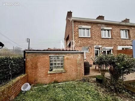 maison 4 pièces 80 m²