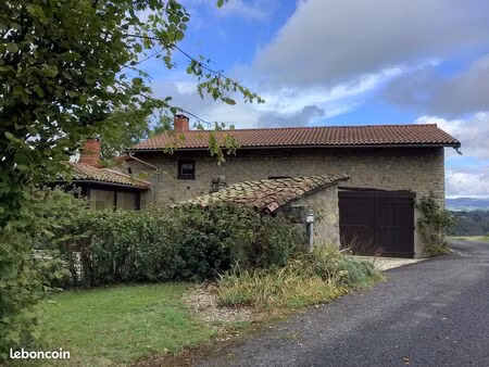 propriété 6 pièces 136 m²