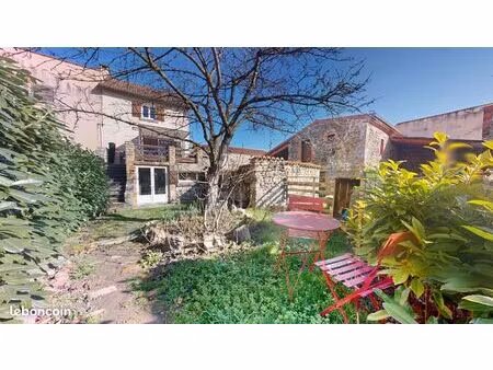 maison de village 3 pièces 70 m²