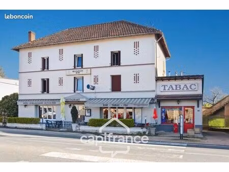 immeuble 15 pièces 856 m²