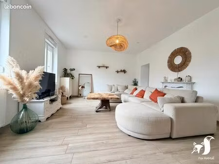 maison 7 pièces 222 m²