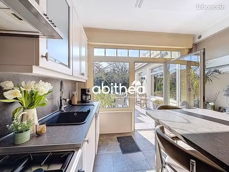 propriété 6 pièces 224 m²