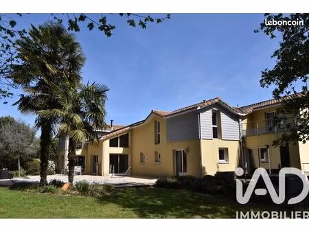 maison 10 pièces 330 m²