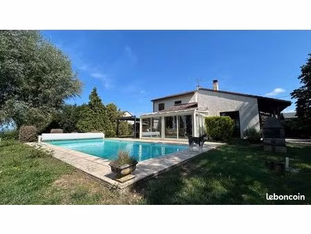 maison 6 pièces 147 m²