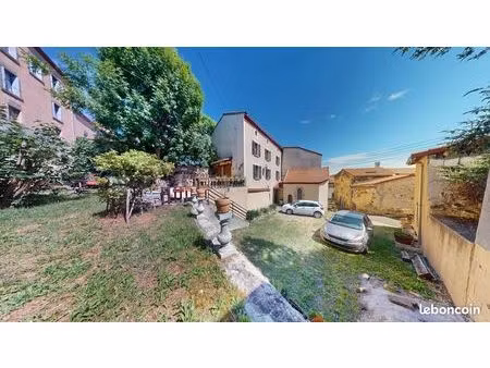 propriété 4 pièces 108 m²
