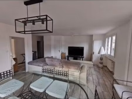 grand t3 lumineux 78 m² rénové – centre l’étrat