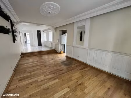 local commercial 105 m²