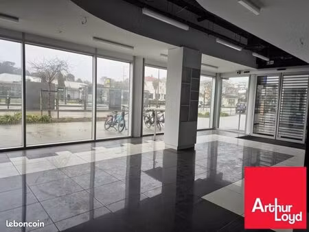 local commercial 318 m² anglet