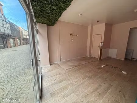 local commercial hyper-centre cambrai