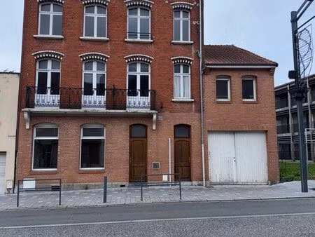 immeuble 450 m² avec terrain attenant – fort potentiel – liévin