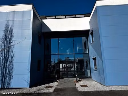 bureaux 135 m²