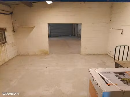 hangar / local 110 m² à louer – bouchain (59111)