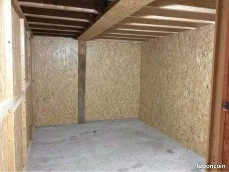 location de box / artisan / gardes meuble / local commercial